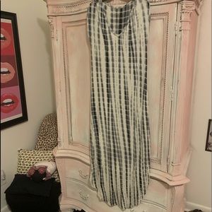 EUC super long oversized maxi dress blue/white S